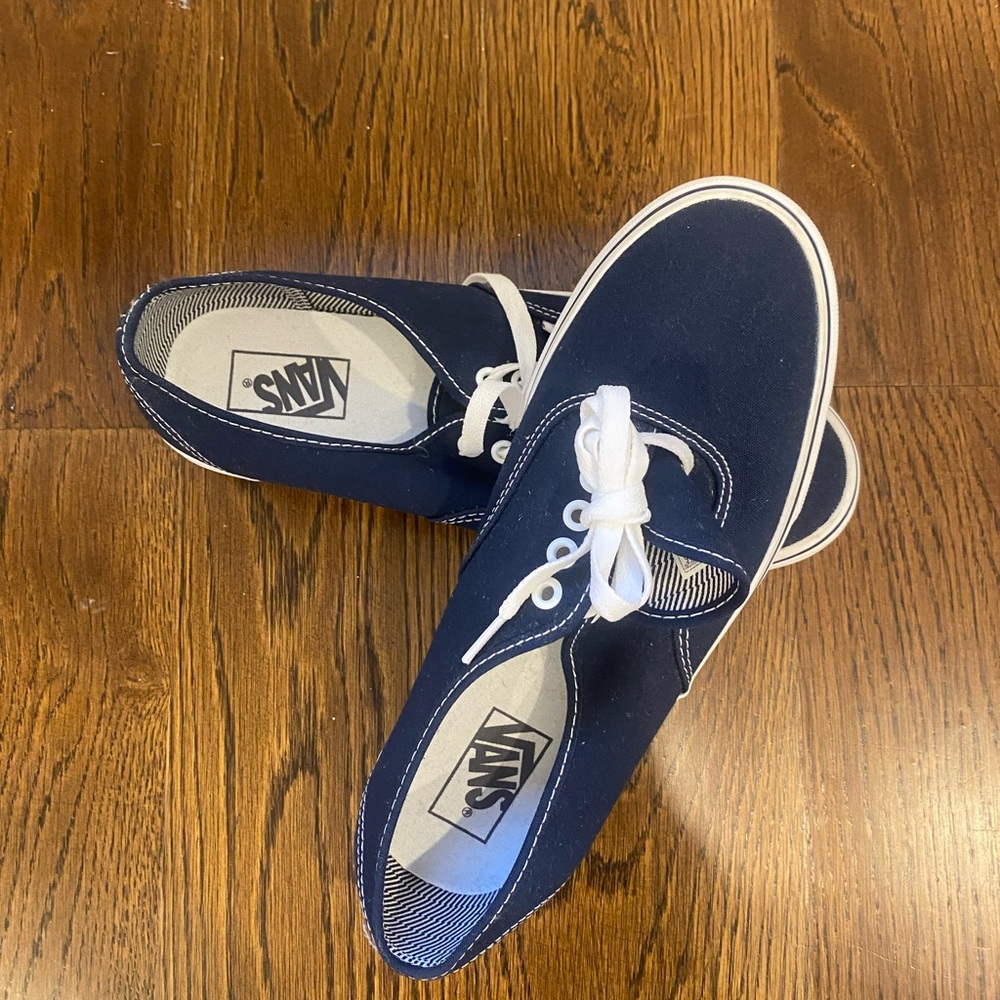 NEW - Navy Vans Shoes - M9 W10.5
